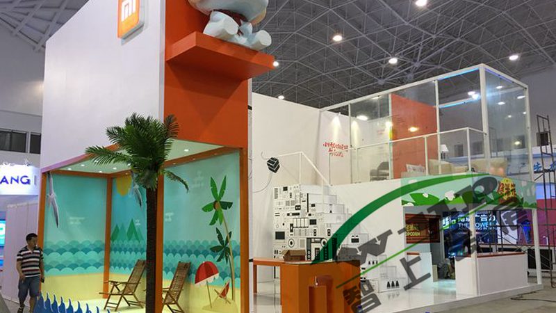 便利店招牌，亚克力与铝塑板谁更胜一筹？**